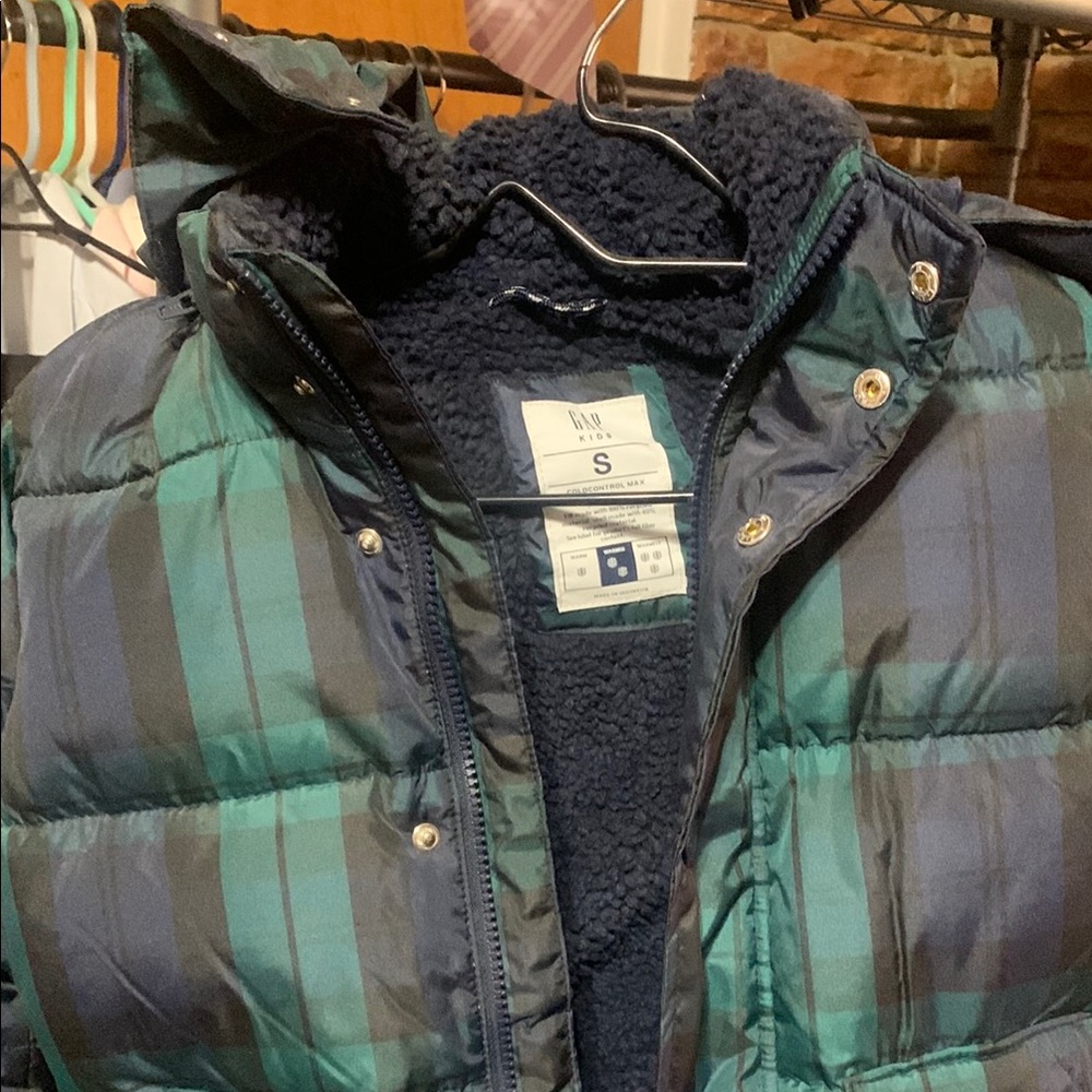 GAP Striped Puffer Jacket - Green and Black